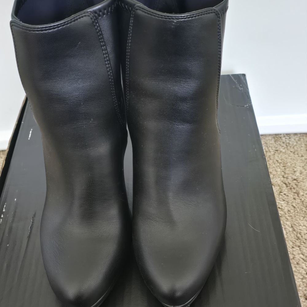 Nine West Heeled Bootie